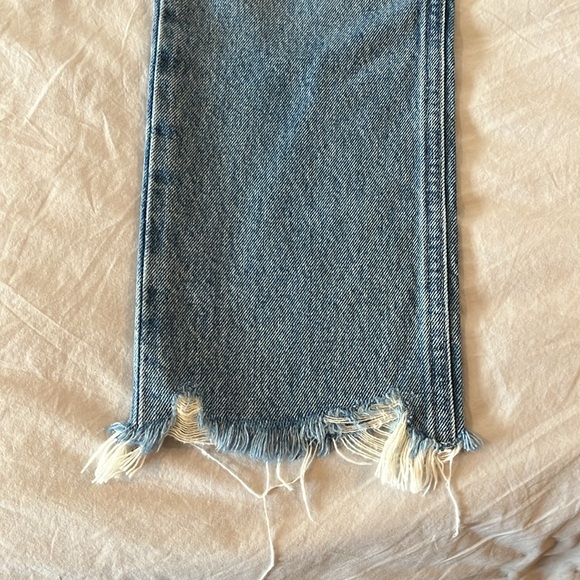 Agolde Riley High Rise Crop Jean - Picture 2 of 10